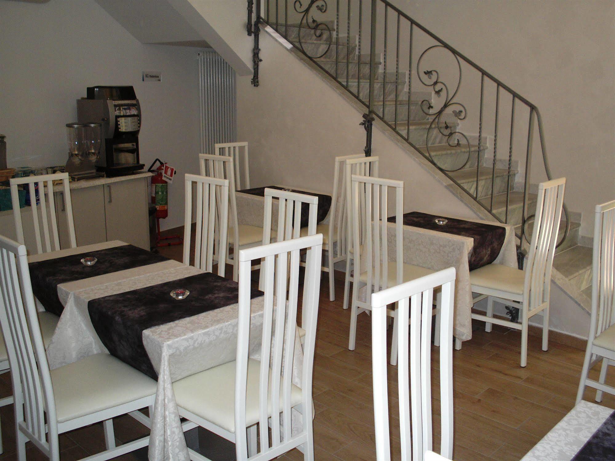 Casa Zeffirino 2* Sanremo